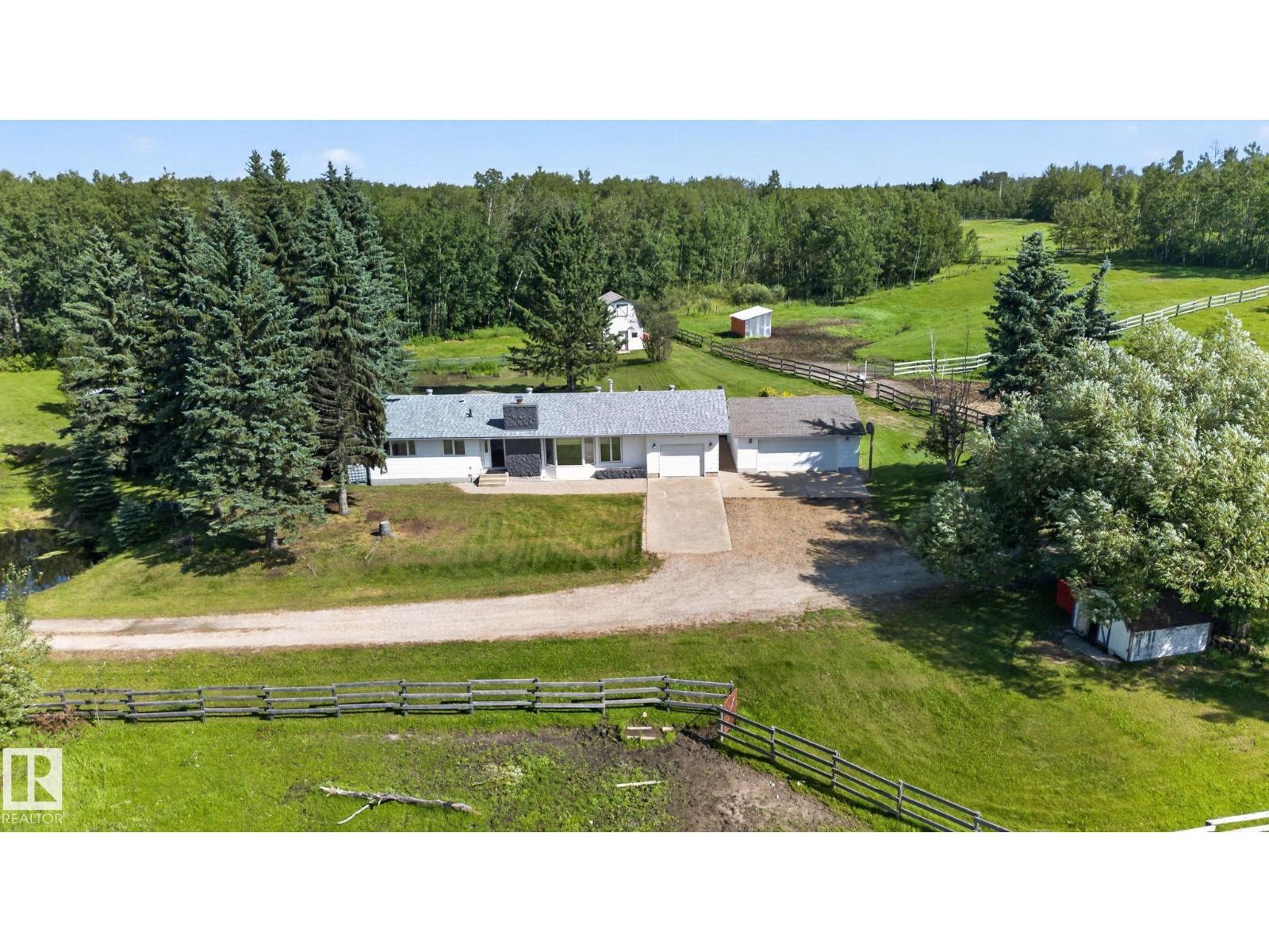 #25 52561 RGE ROAD 214 - 54