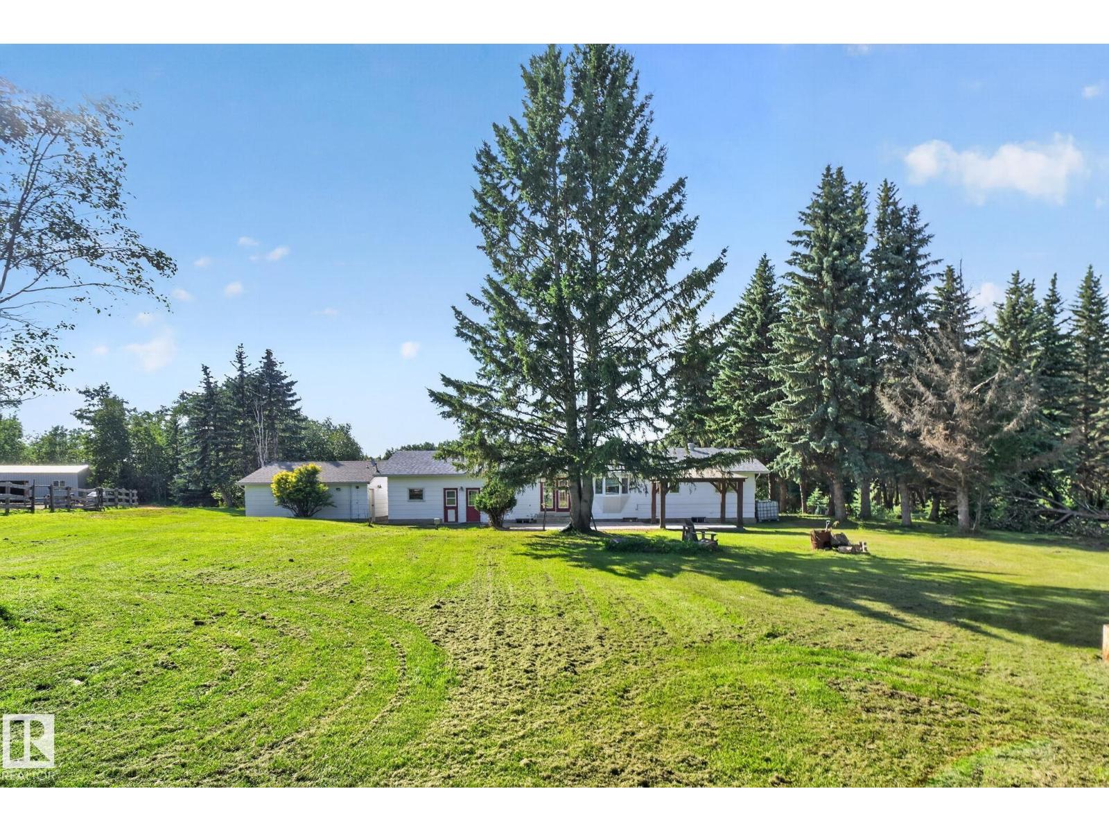 #25 52561 RGE ROAD 214 - 58