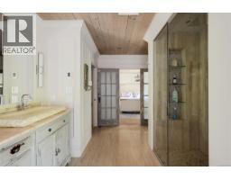867 Victoria Ave, Oak Bay, BC V8S4N4 Photo 33