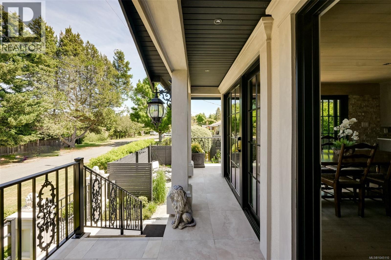 867 Victoria Ave - Image 5