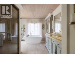 867 Victoria Ave, Oak Bay, BC V8S4N4 Photo 27