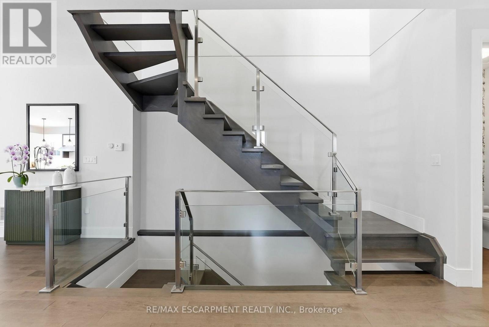 65 FOREST AVENUE - 23