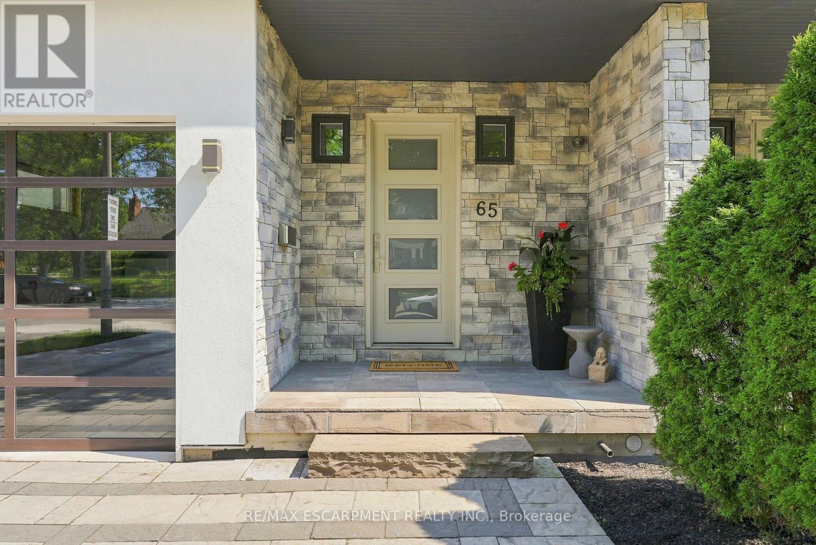 65 FOREST AVENUE - 3