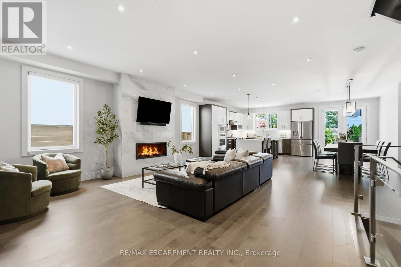 65 FOREST AVENUE - 6