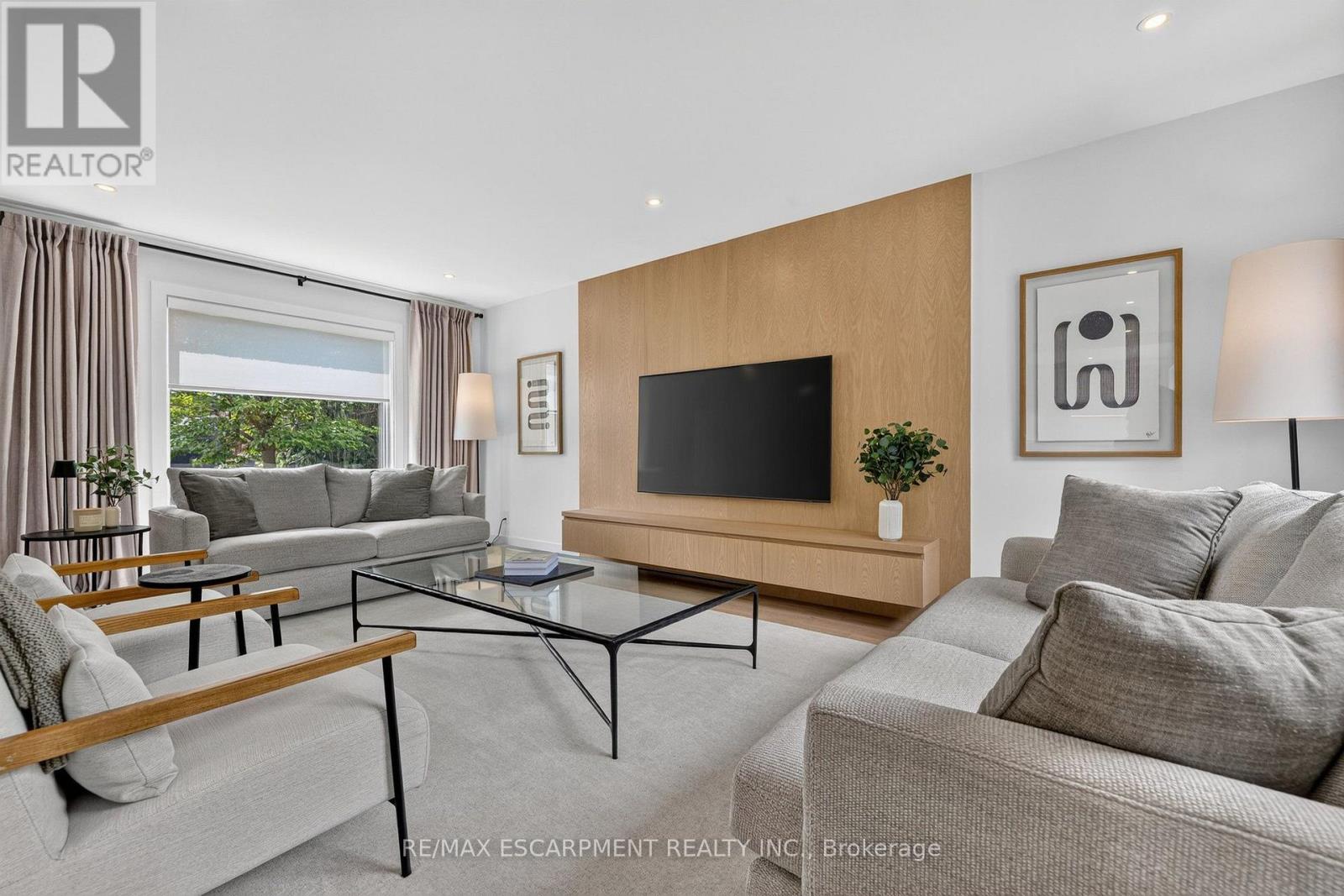 429 CLAREMONT CRESCENT - 9