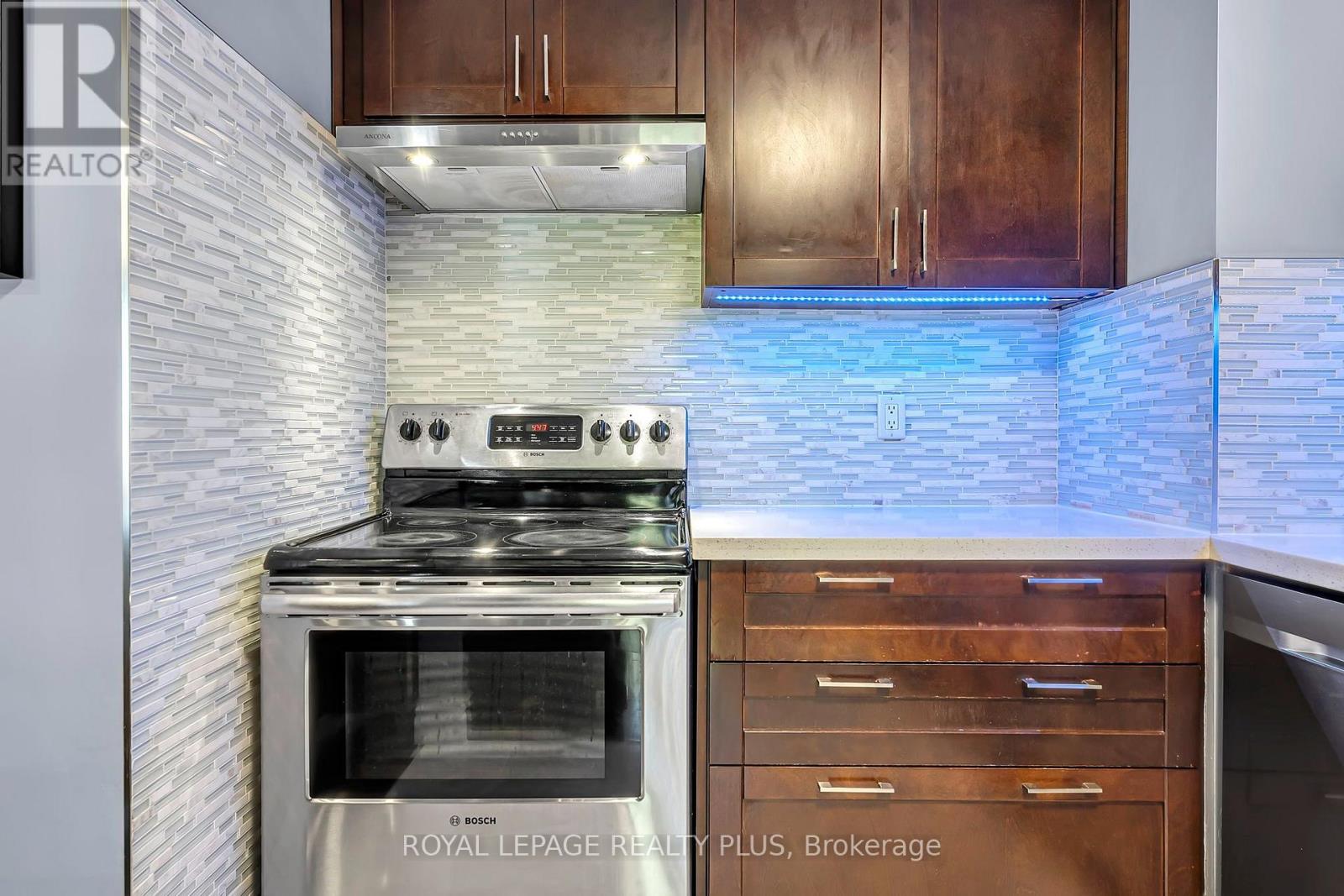 #28 3395 CLIFF ROAD N - Image 13