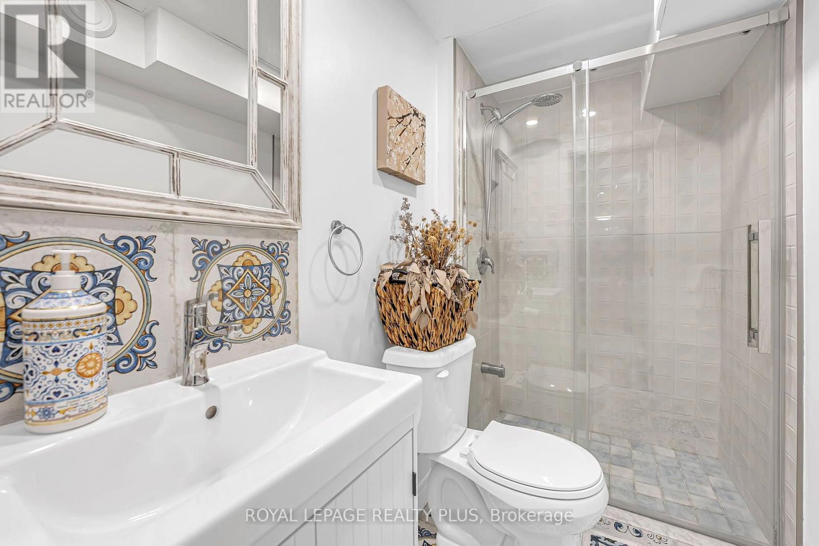 #28 3395 CLIFF ROAD N - Image 37