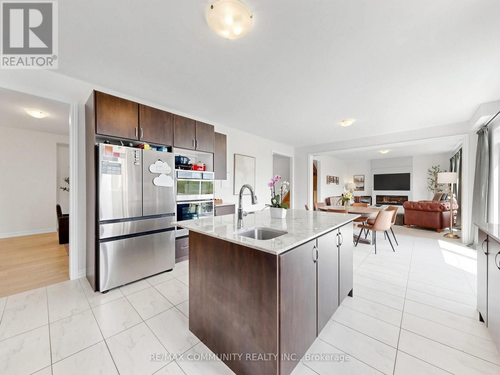 98 GOLDEN MEADOWS DRIVE - 11