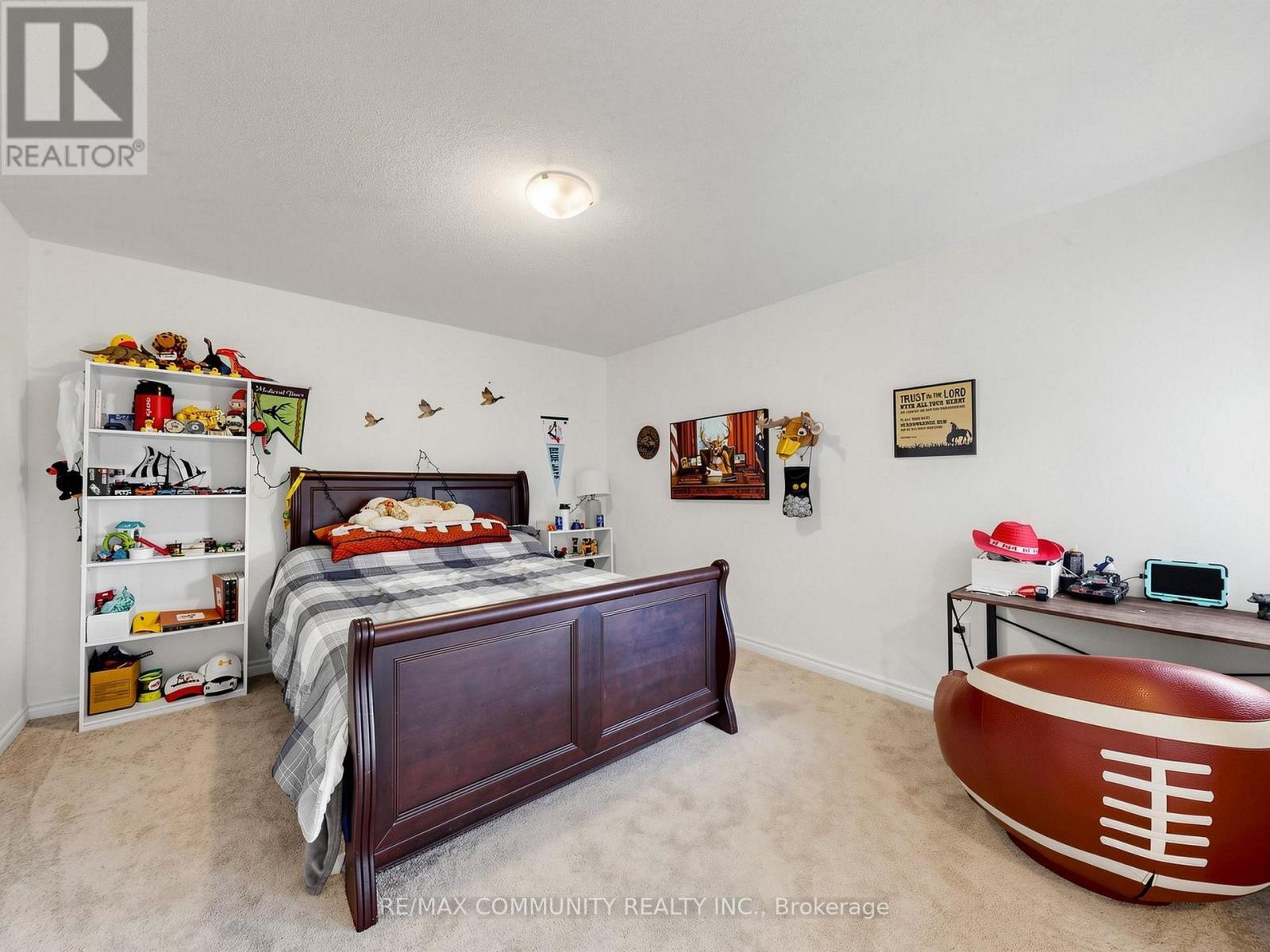 98 GOLDEN MEADOWS DRIVE - 32