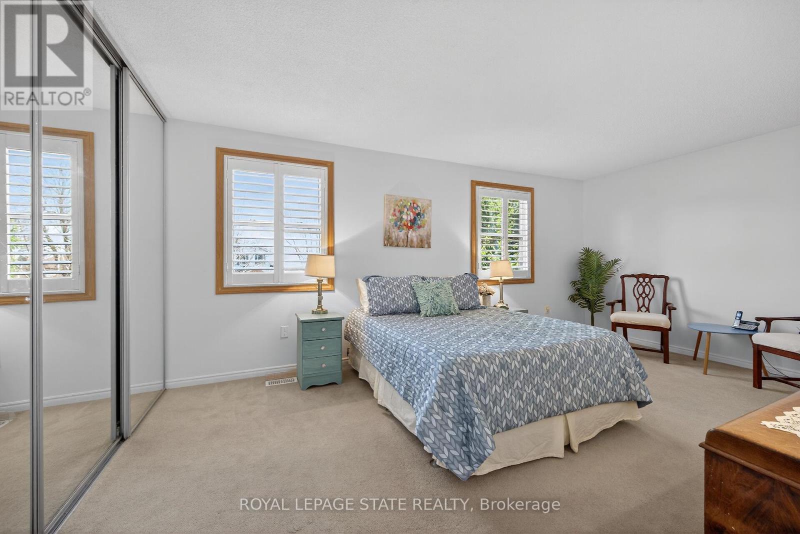 621 TOMAHAWK CRESCENT - 24