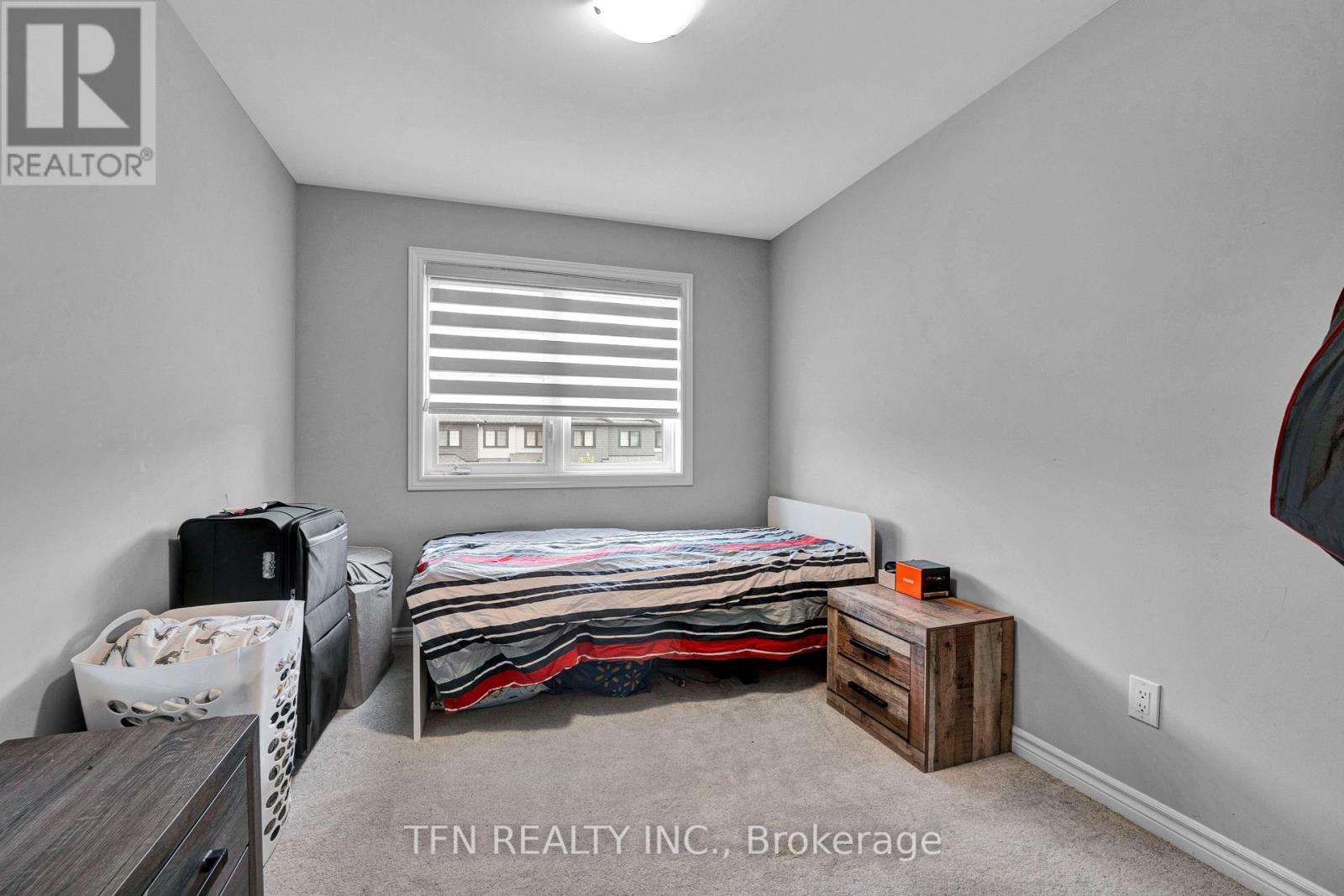 Thumbnail 27