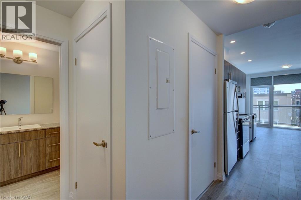 60 CHARLES Street W Unit# 304 — photo 2