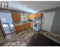 21 Joliet St, Wawa, ON P0S1K0 Photo 12