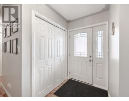 Foyer - 27 Plummer Ct, Sault Ste  Marie, ON P6B6E4 Photo 6