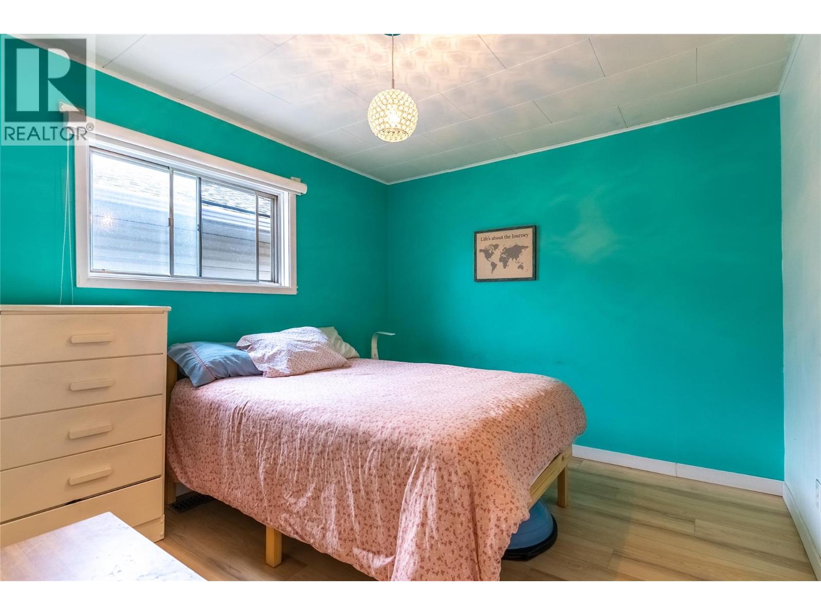 911 COLLINS Road, Cache Creek