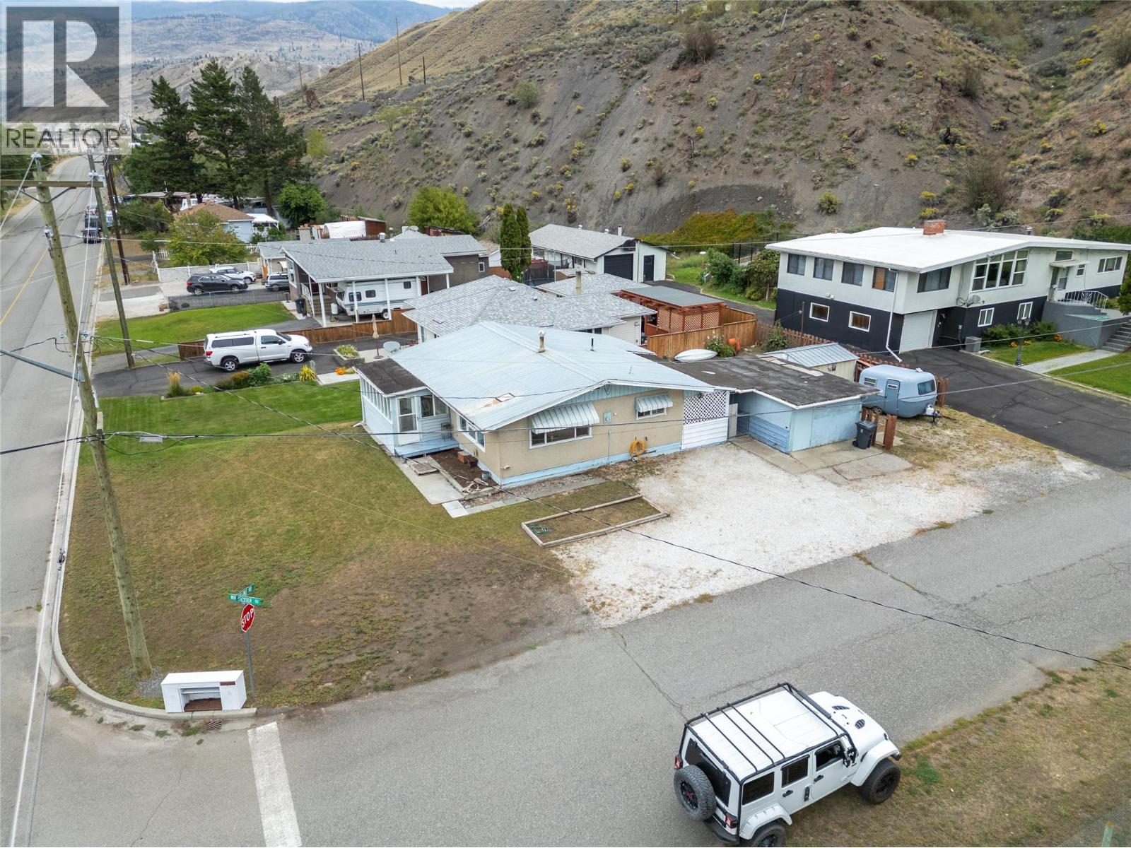 911 COLLINS Road, Cache Creek