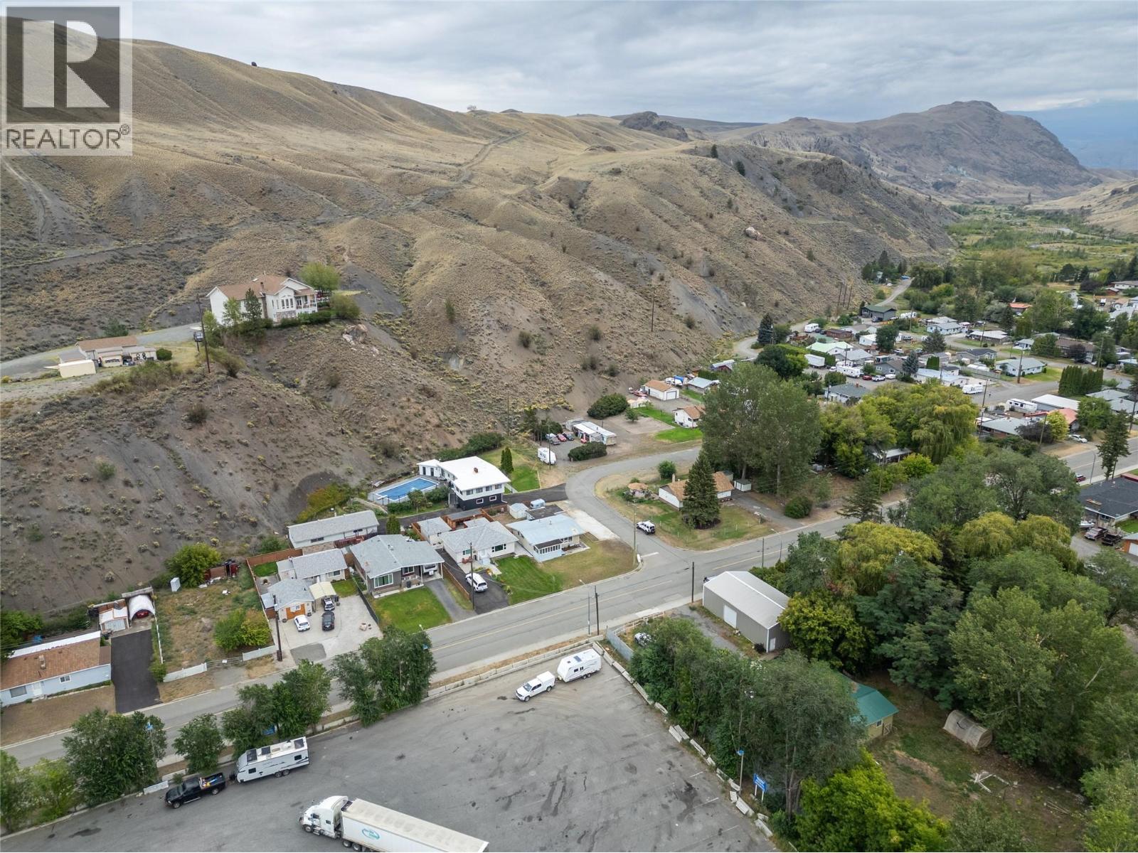 911 COLLINS Road, Cache Creek