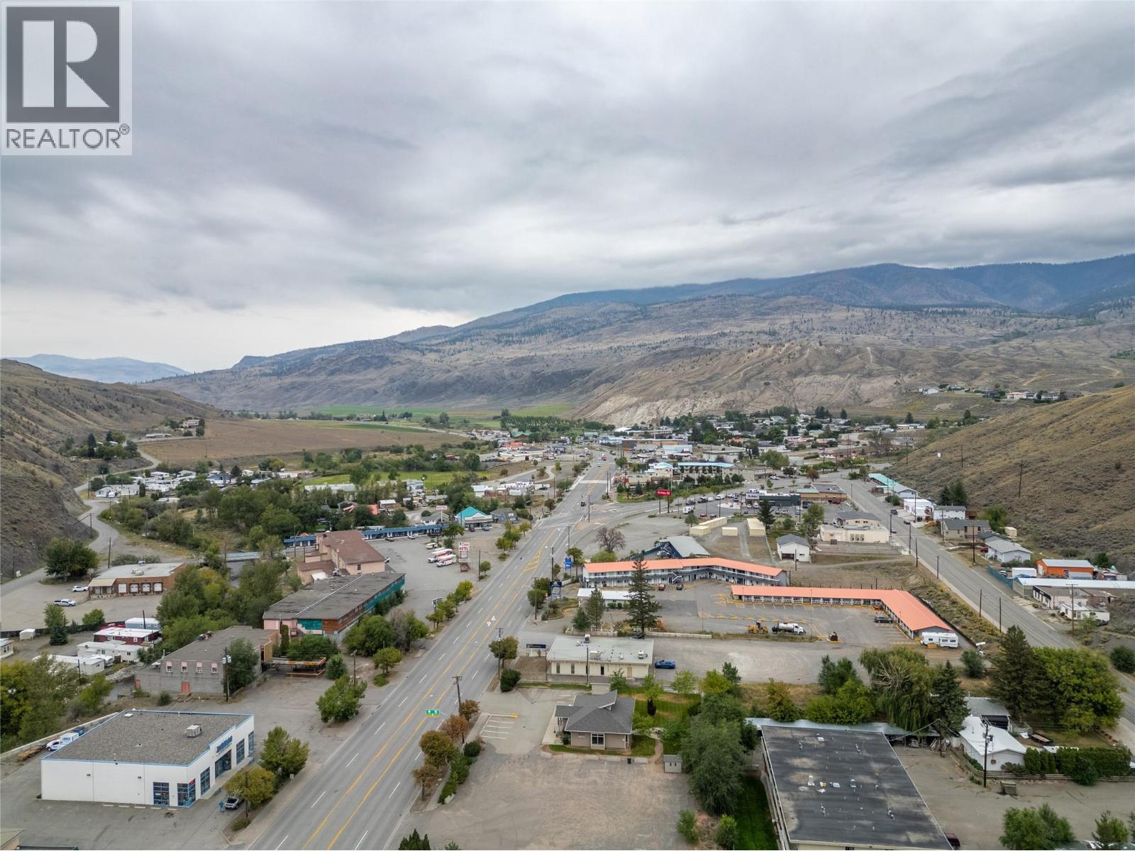 911 COLLINS Road, Cache Creek