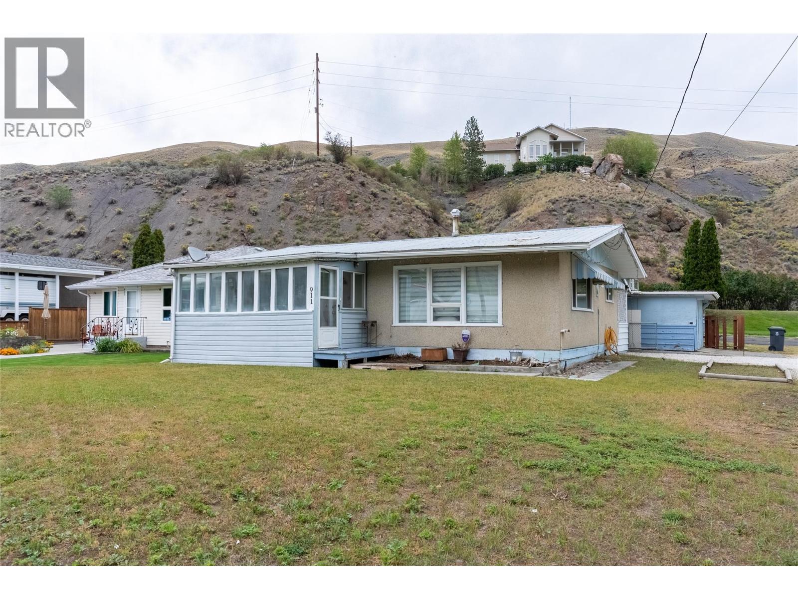 911 COLLINS Road, Cache Creek