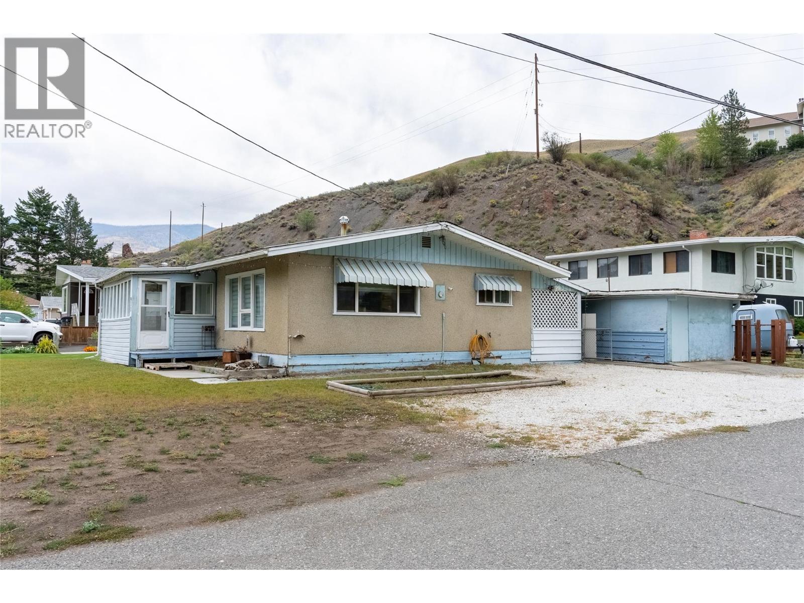 911 COLLINS Road, Cache Creek