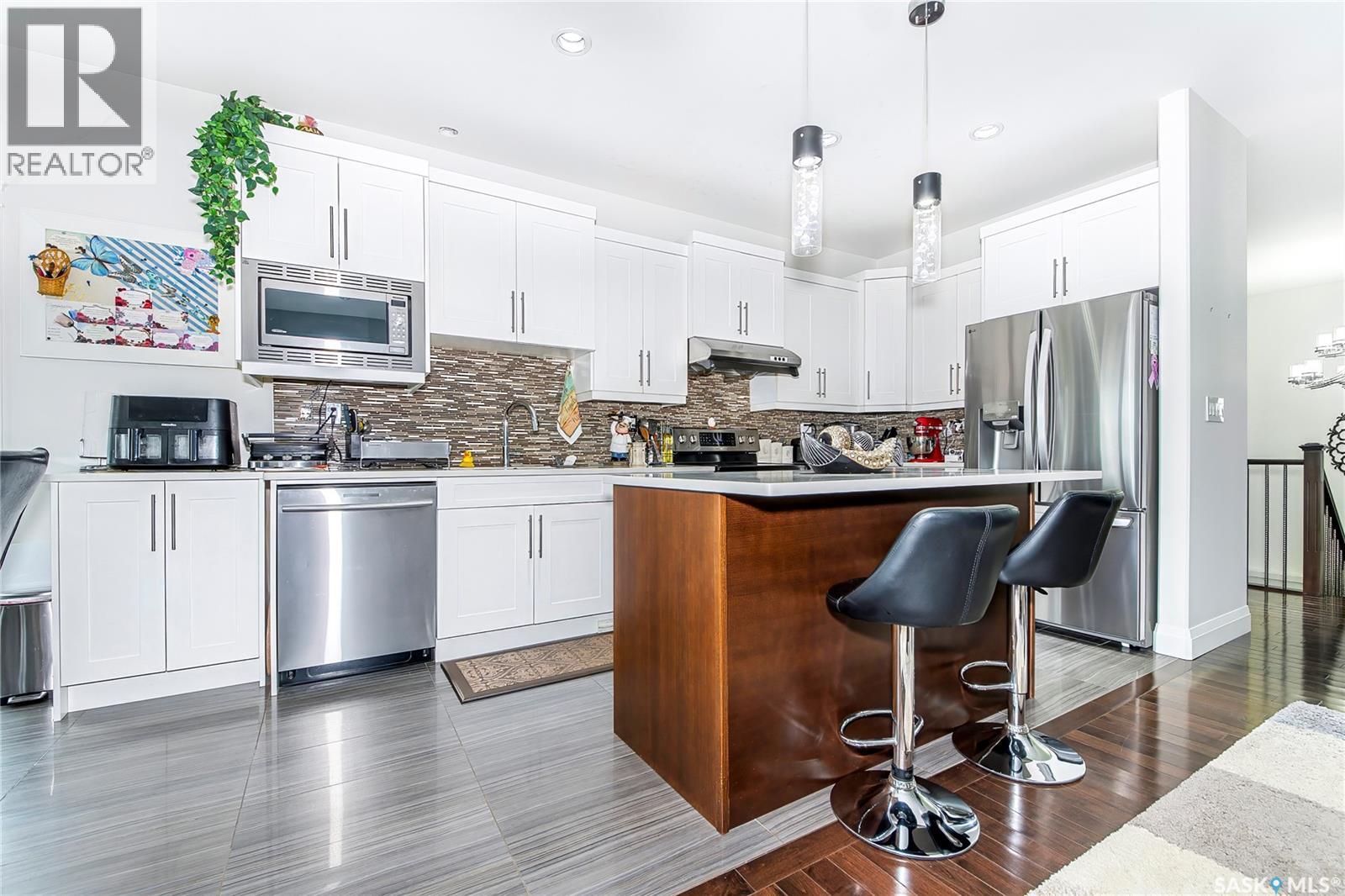 733 Gowan ROAD - Image 14