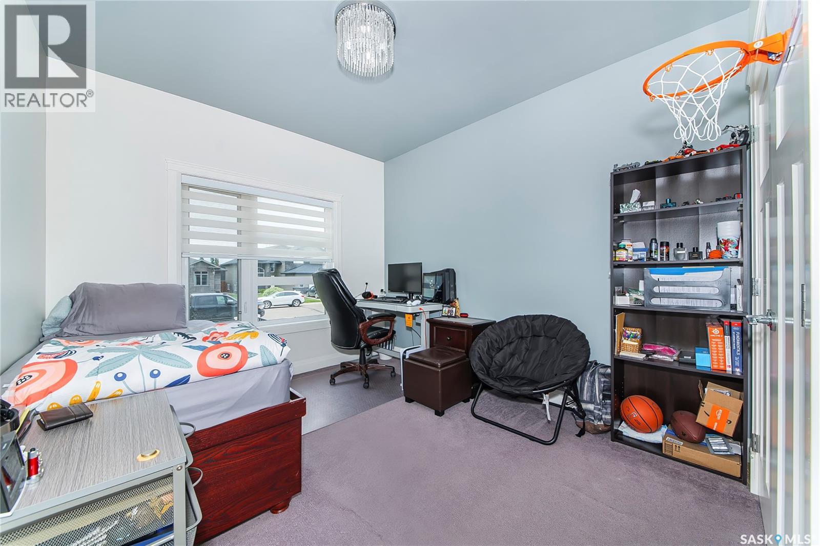 733 Gowan ROAD - 21