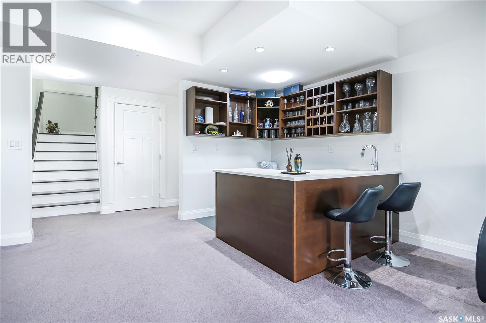 733 Gowan ROAD - 28