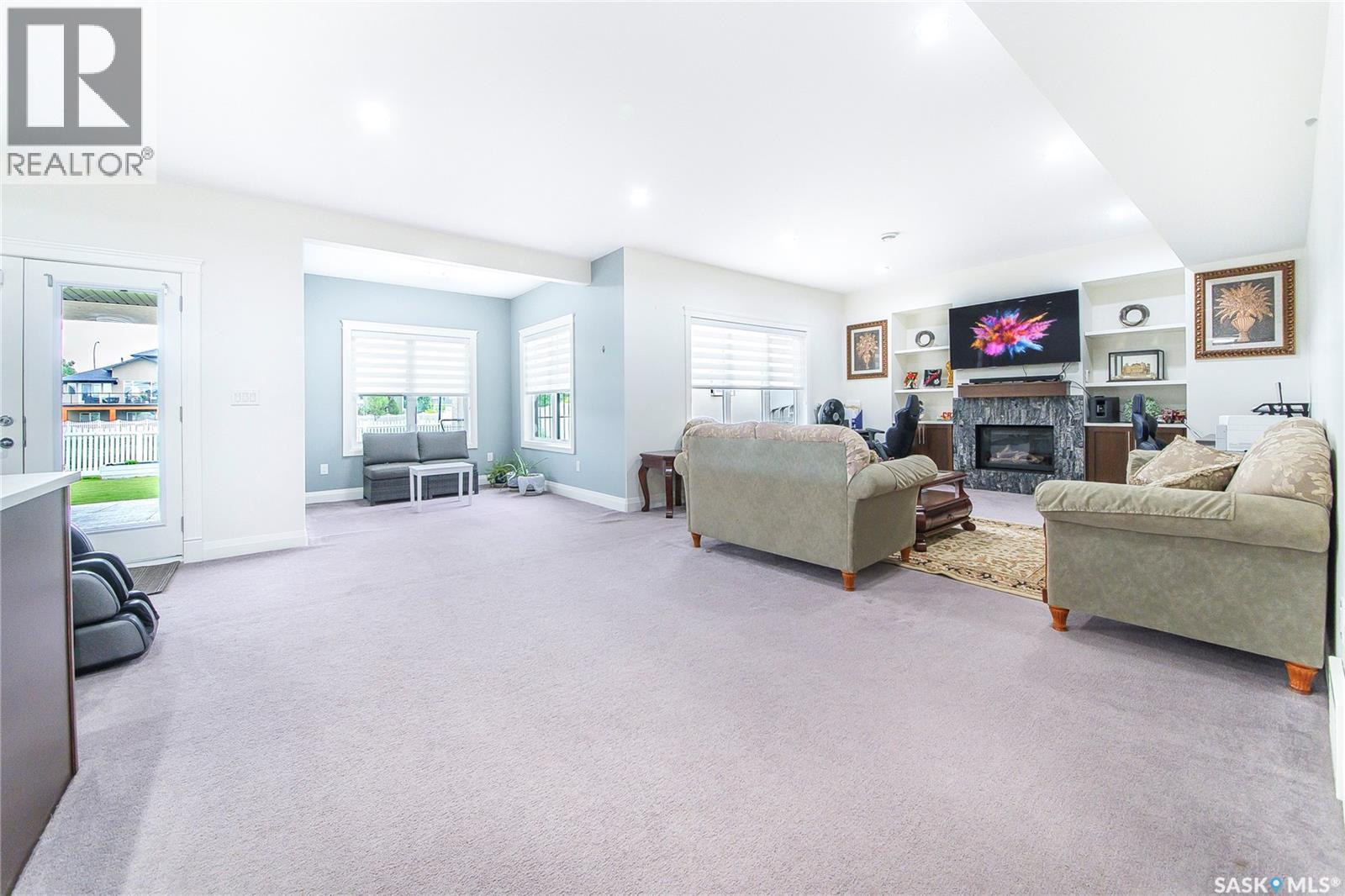 733 Gowan ROAD - Image 29