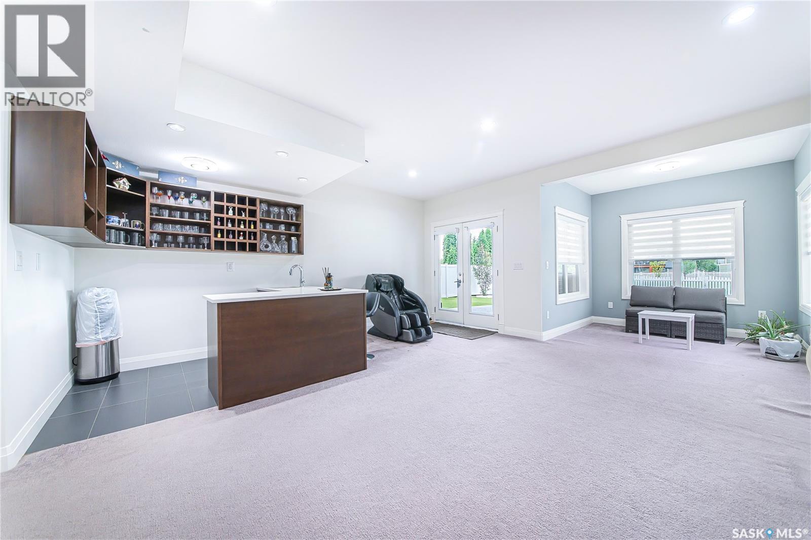 733 Gowan ROAD - Image 32
