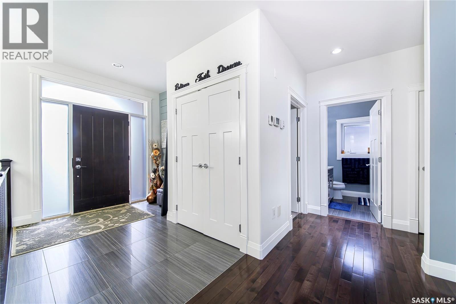 733 Gowan ROAD - 7
