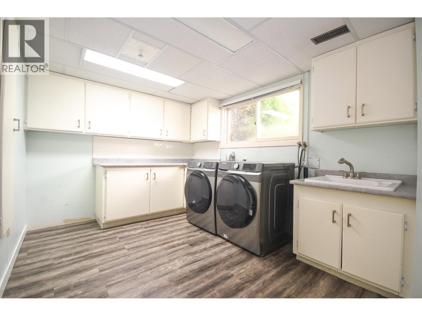 Photo 11 of 26 — 8284 ST LAWRENCE AVENUE · Prince George, BC