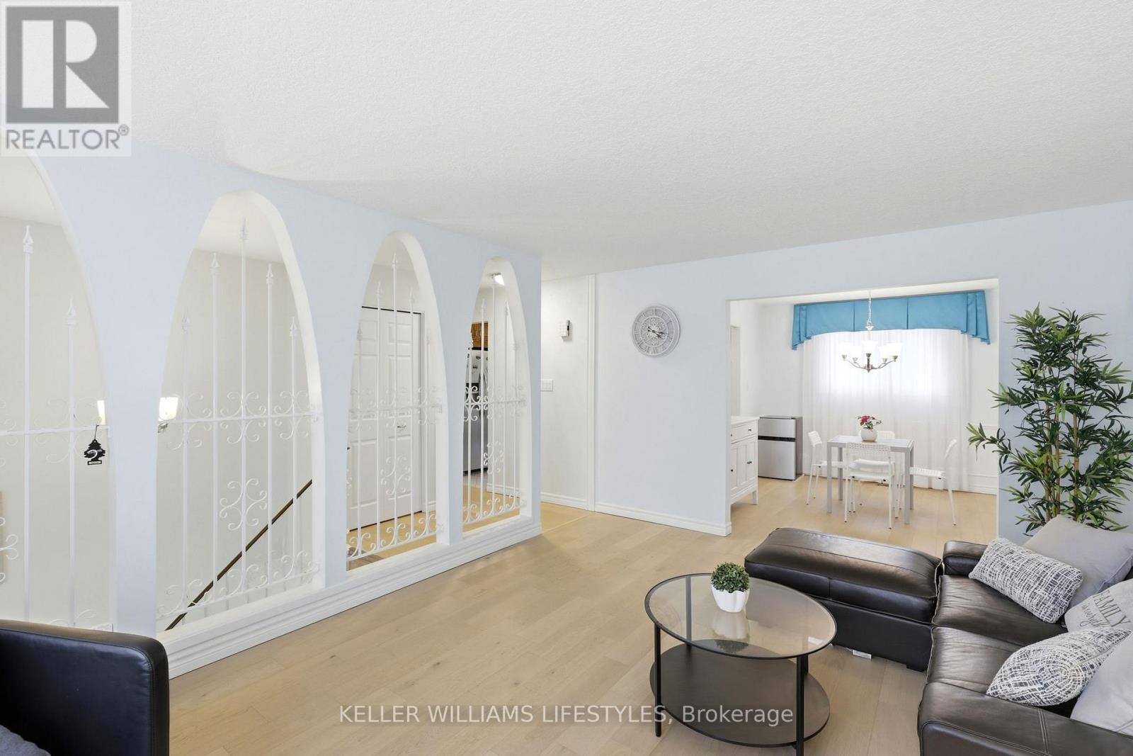 65 GABLEWOOD CRESCENT - 12