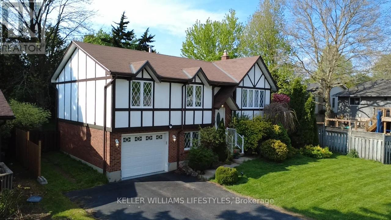 65 GABLEWOOD CRESCENT - 2