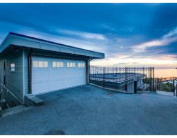 15061 Victoria Avenue, White Rock, BC V4B1G4 Photo 25