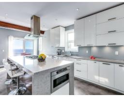 15061 Victoria Avenue, White Rock, BC V4B1G4 Photo 6
