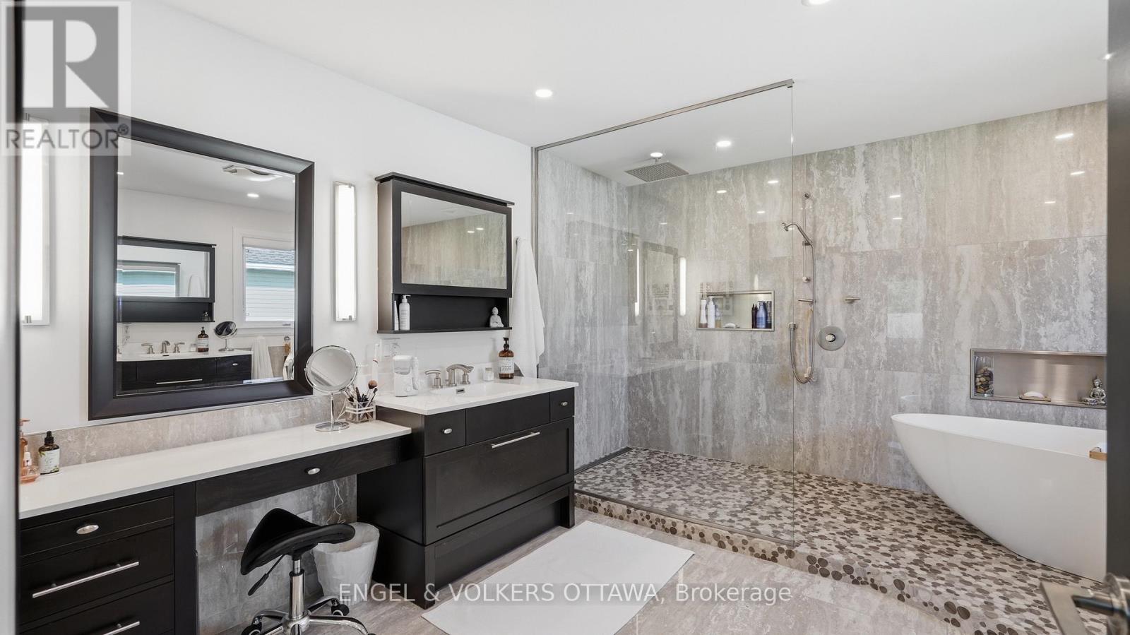 3 Bed, 3 Bath House for Rent in Ottawa – 2855 GOTHWOOD PLACE, Ottawa – MLS# X13641438 - Image 17