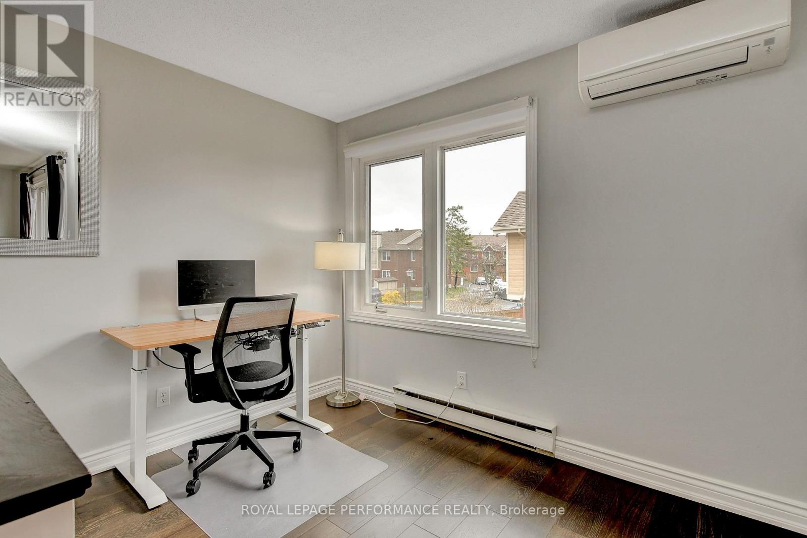 203 - 1760 Cabaret Lane