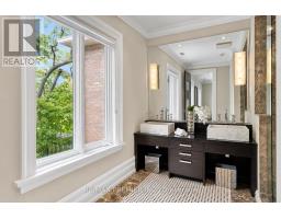 6 The Bridle Path, Toronto, ON M2L1C8 Photo 27