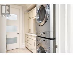 6 The Bridle Path, Toronto, ON M2L1C8 Photo 31