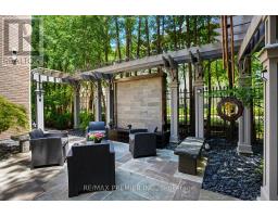 6 The Bridle Path, Toronto, ON M2L1C8 Photo 41