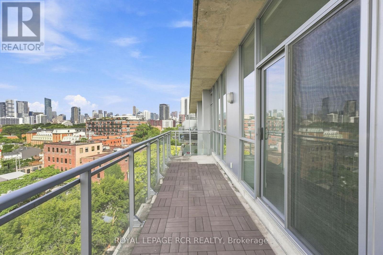 #804 510 KING STREET E - 23