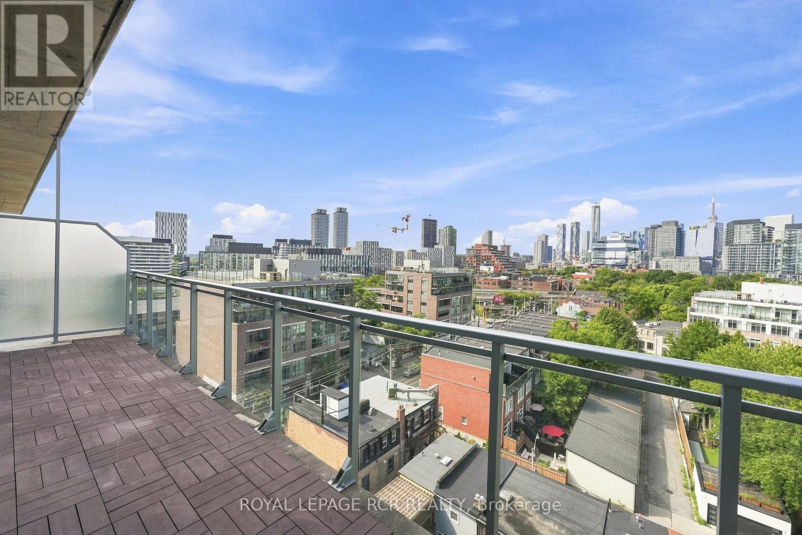 #804 510 KING STREET E - 24