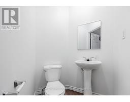 111 Elgin Street W, Oshawa, ON L1G1S5 Photo 20