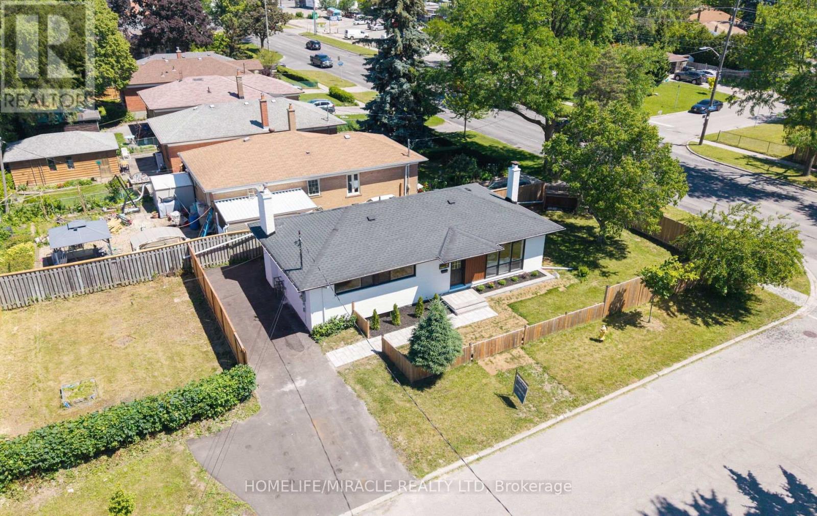 22 ARNPRIOR ROAD - 2
