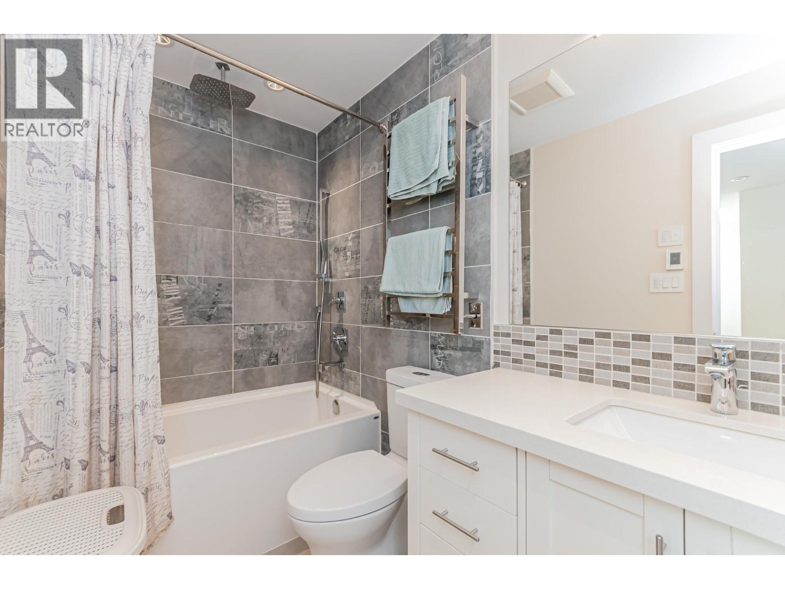 10280 HOLLYWELL Drive, Richmond