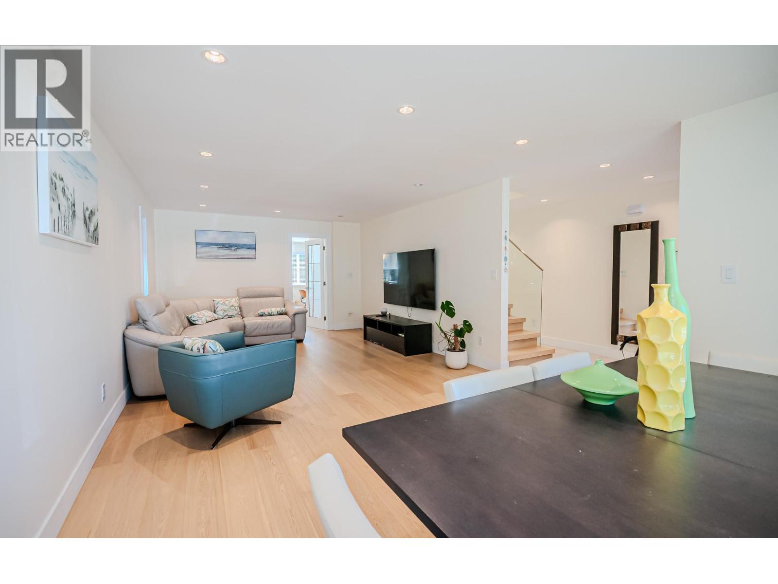 10280 HOLLYWELL Drive, Richmond