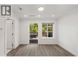 812 Montroyal Boulevard, North Vancouver, BC V7R2G6 Photo 15