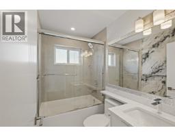 812 Montroyal Boulevard, North Vancouver, BC V7R2G6 Photo 21