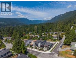 812 Montroyal Boulevard, North Vancouver, BC V7R2G6 Photo 24