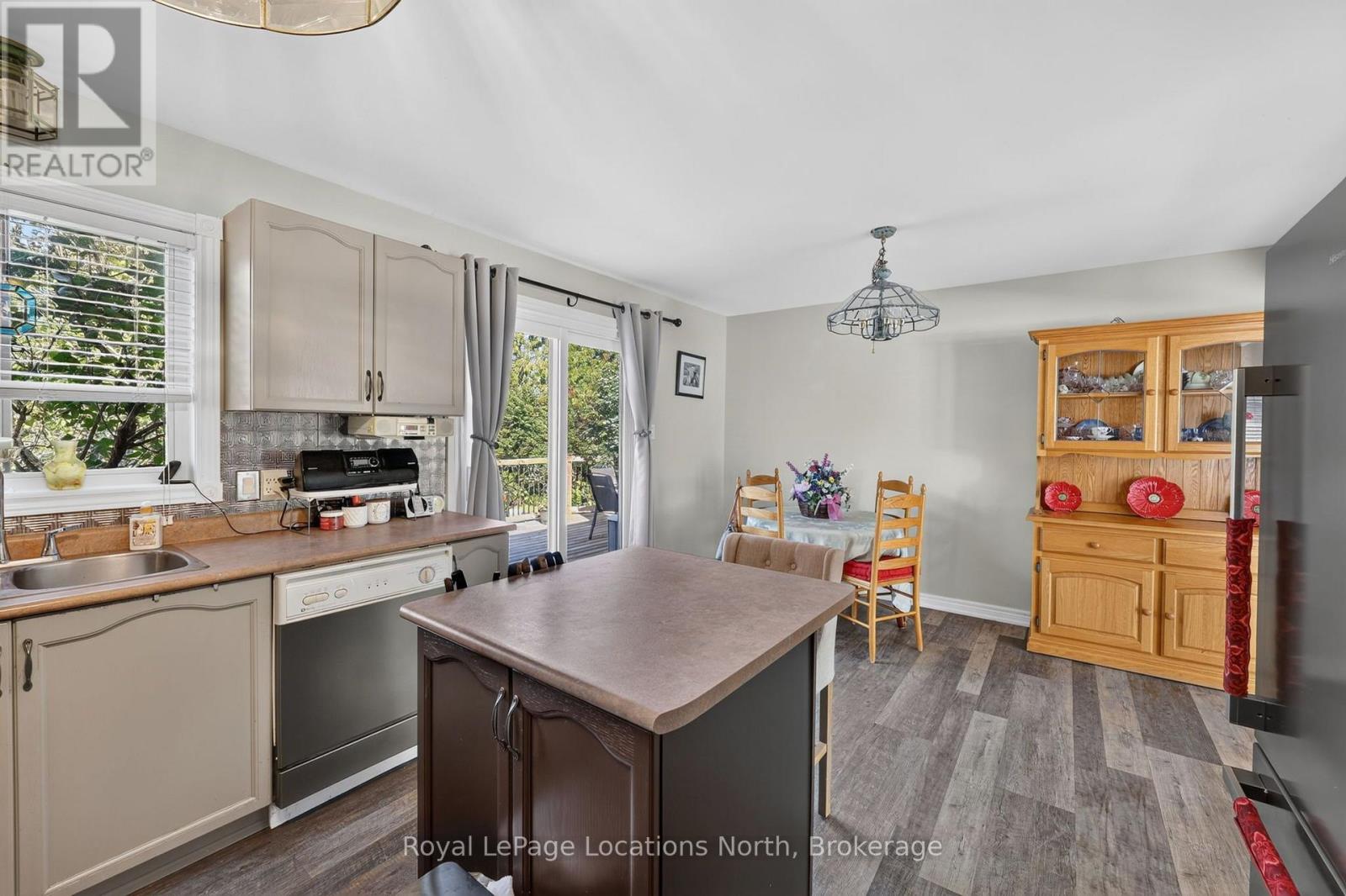 66 ROYAL BEECH DRIVE - 15